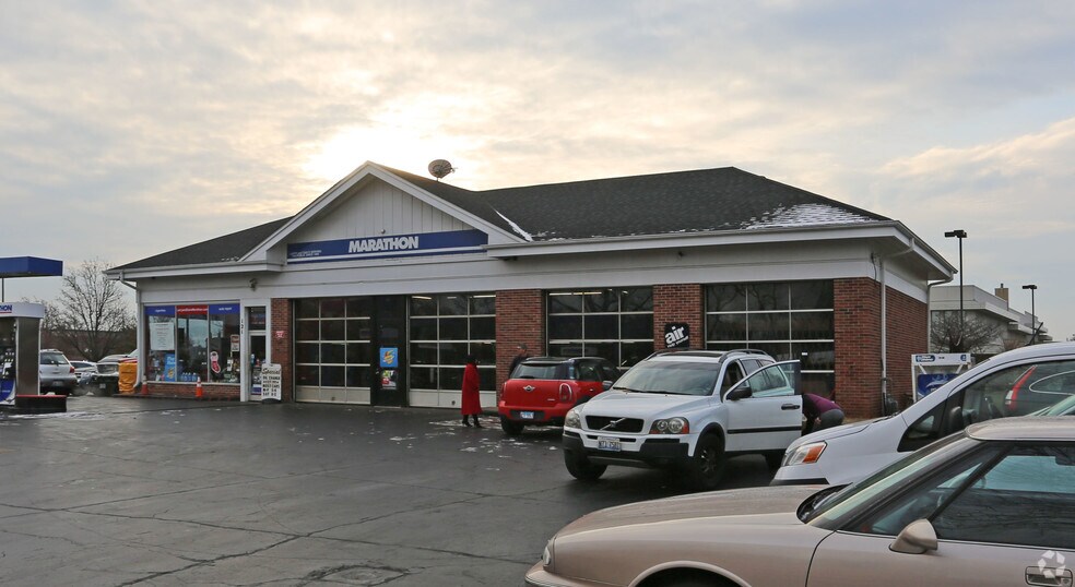 More Photos Of 121 W Schaumburg Rd, Schaumburg Service Station For Sale