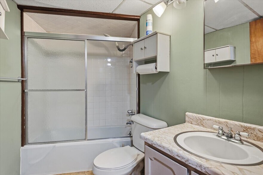 More Photos Of 2060 W Monroe St, Springfield Office For Sale
