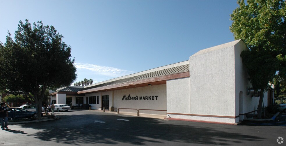 More Photos Of 608-636 Alamo Pintado Rd, Solvang Unknown For Lease