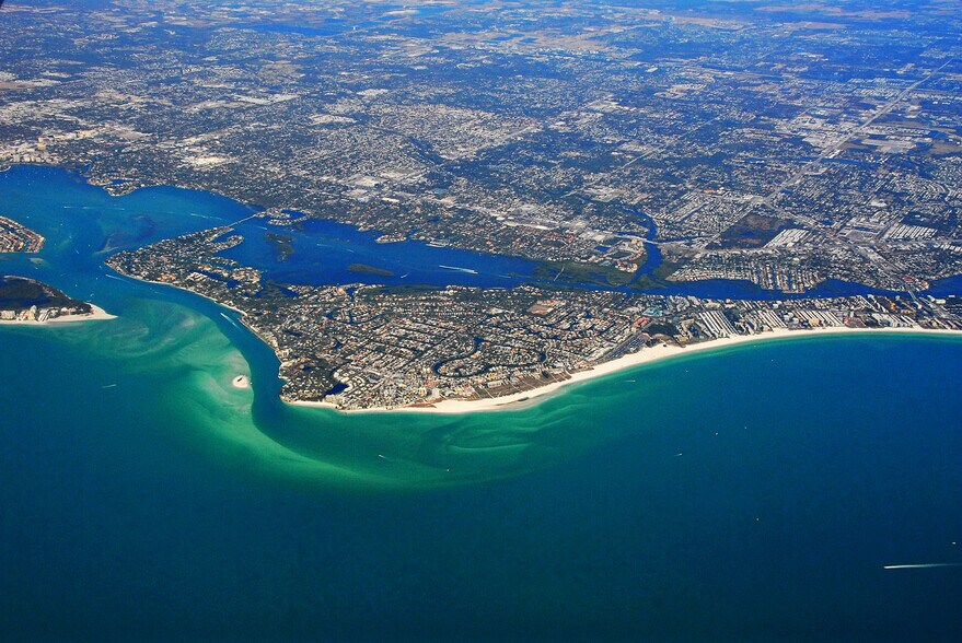 More Photos Of 5610 AVENIDA DEL MARE, Sarasota Specialty For Sale