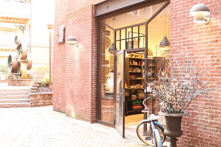 More Photos Of 46 Waltham St, Boston Office For Lease