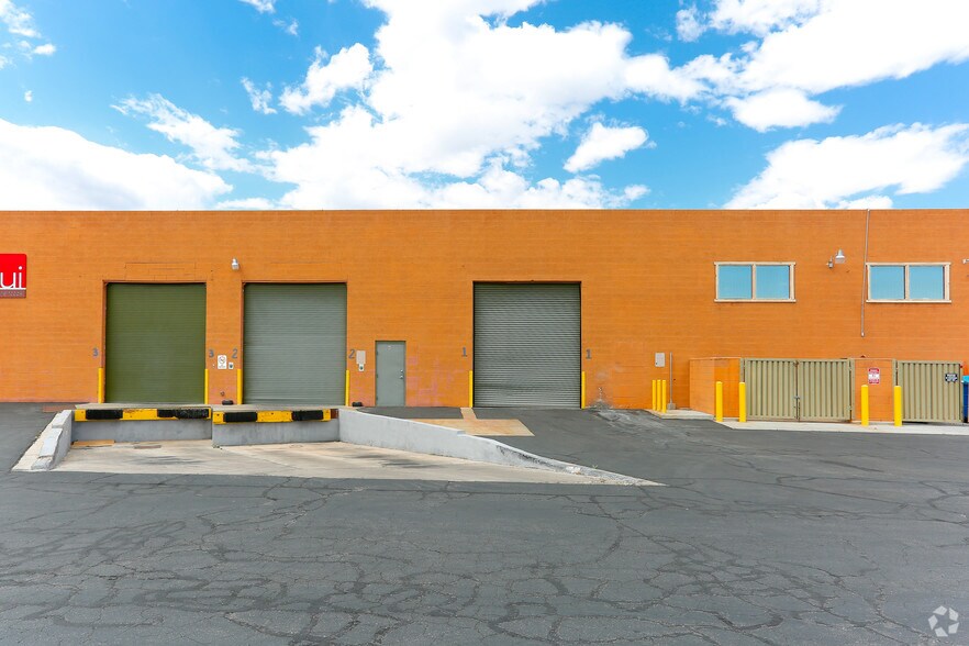 More Photos Of 4525 W Hacienda Ave, Las Vegas Distribution For Lease
