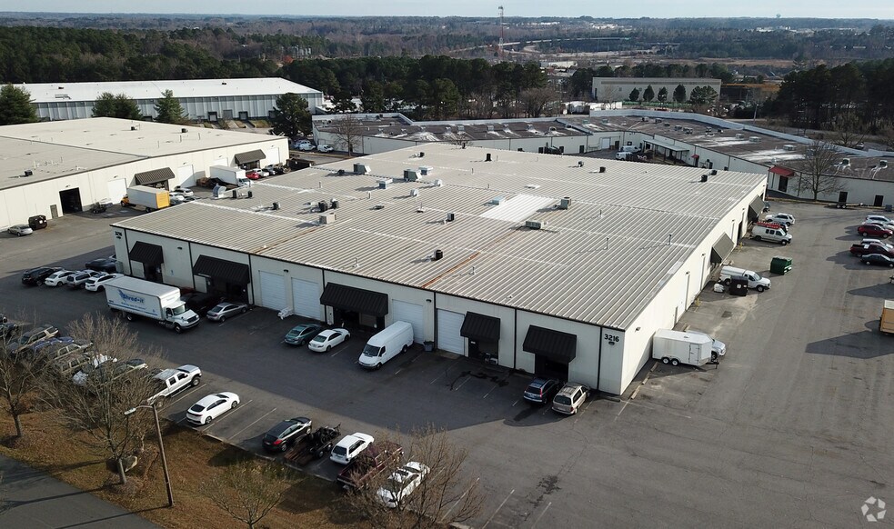 More Photos Of 3216 Wellington Ct, Raleigh Warehouse For Lease