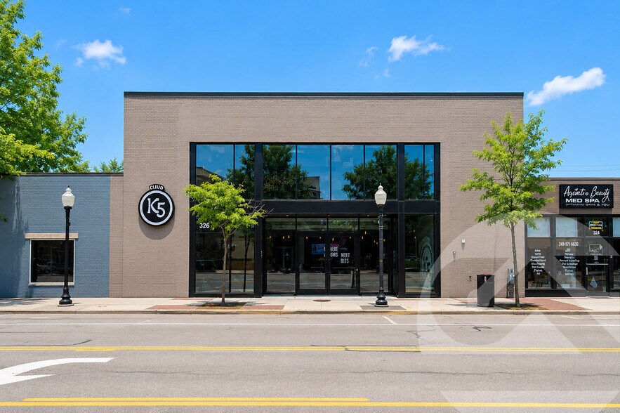 Primary Photo Of 326 E 4th St, Royal Oak Office For Lease