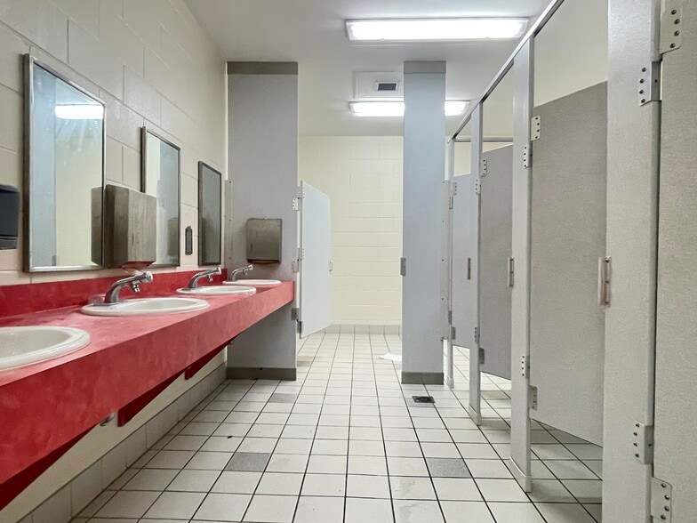 More Photos Of 20550 NE 42nd Pl, Williston Schools For Sale