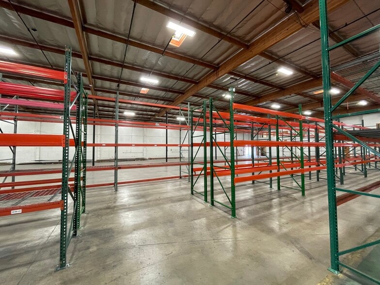 More Photos Of 6925 Atlantic Ave, Long Beach Warehouse For Lease