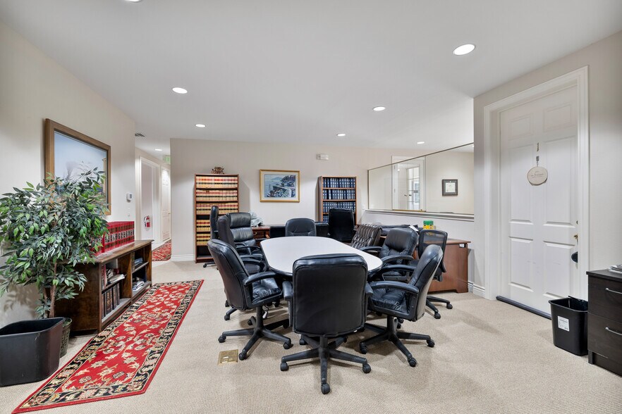 More Photos Of 4747 Caughlin Pky, Reno Office For Sale