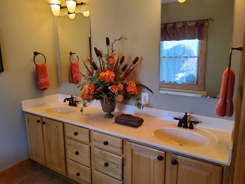 More Photos Of 1795 NC 108 Hwy E, Columbus Office For Sale