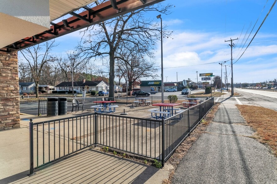 More Photos Of 1535 Memorial Dr, Chicopee Restaurant For Sale