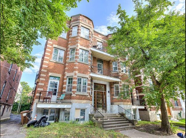 More Photos Of , Montréal Multifamily For Sale