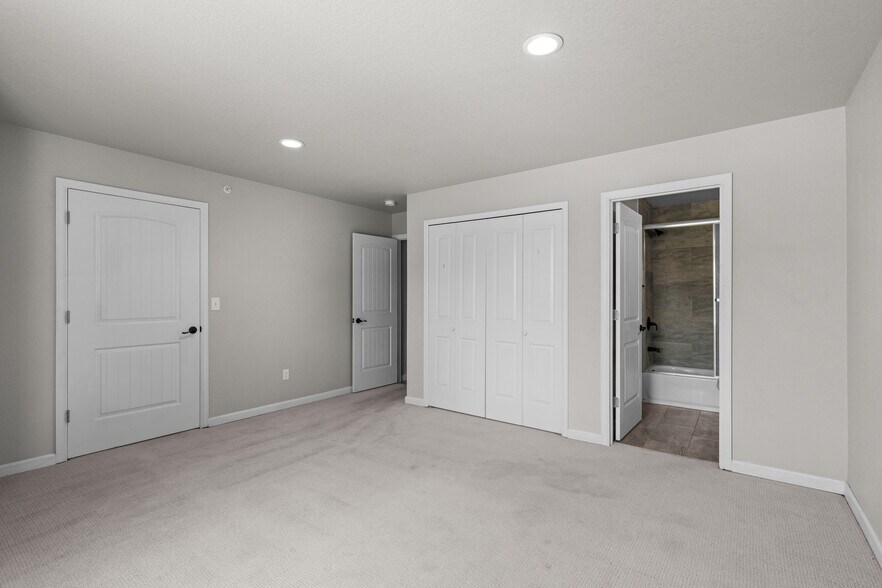 More Photos Of 375 E Ohio Ave, Fountain Apartments For Sale