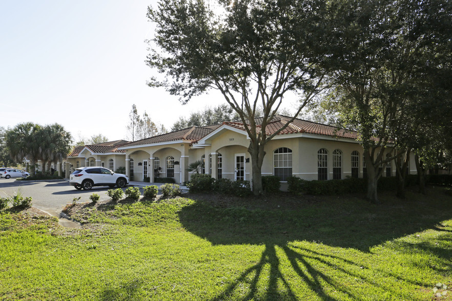 Primary Photo Of 5919-5989 Approach Rd, Sarasota Medical For Lease