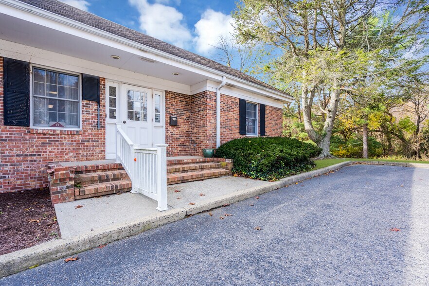 More Photos Of 2807 Hurley Pond Rd, Wall Township Office For Sale