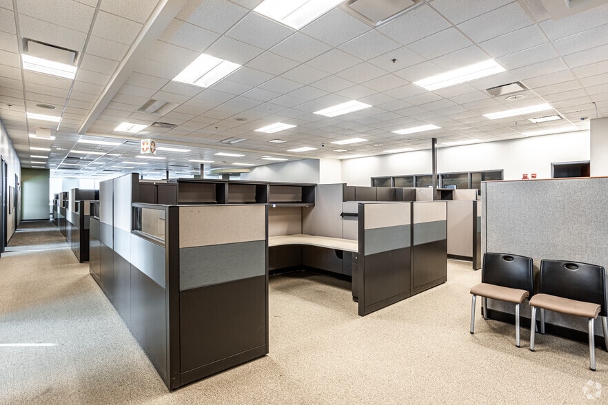 More Photos Of 9351-9401 Renner Blvd, Lenexa Office For Lease