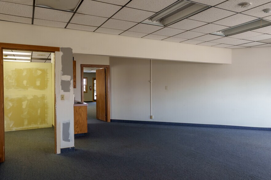 More Photos Of 83373-83407 State Highway 111, Indio Auto Dealership For Lease