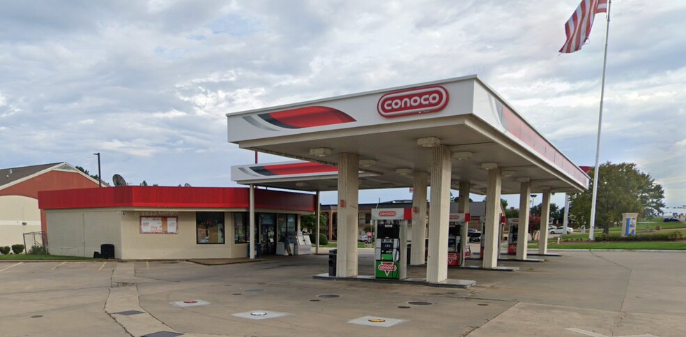 More Photos Of 5314 N State Line Ave, Texarkana Service Station For Sale