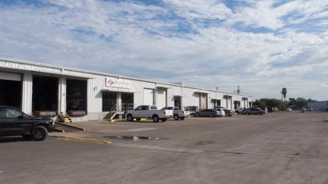 More Photos Of 405 N T St, Harlingen Unknown For Lease