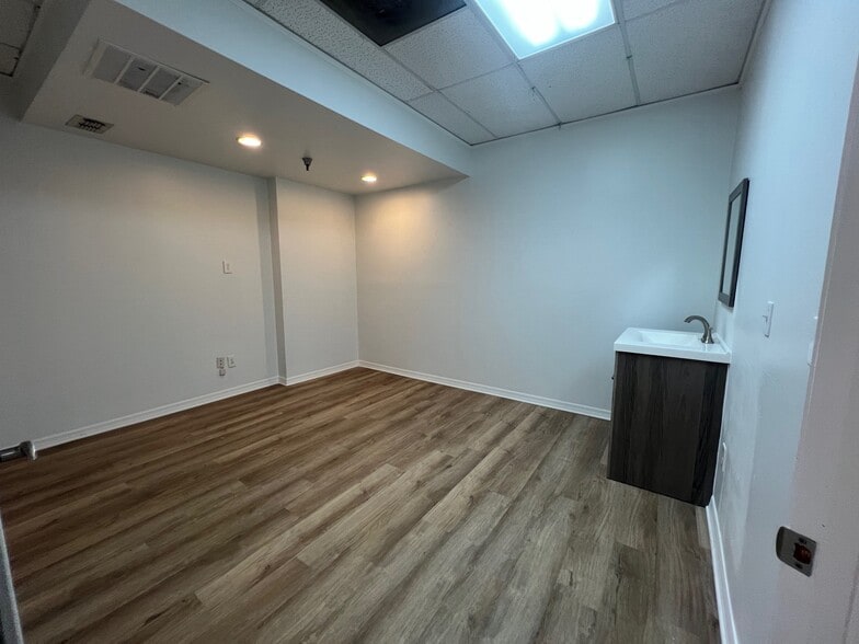 More Photos Of 1465 S Fort Harrison Ave, Clearwater Office For Lease