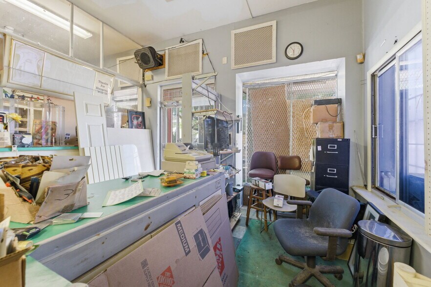 More Photos Of 2263 12th St NW, Washington Storefront Retail Residential For Sale