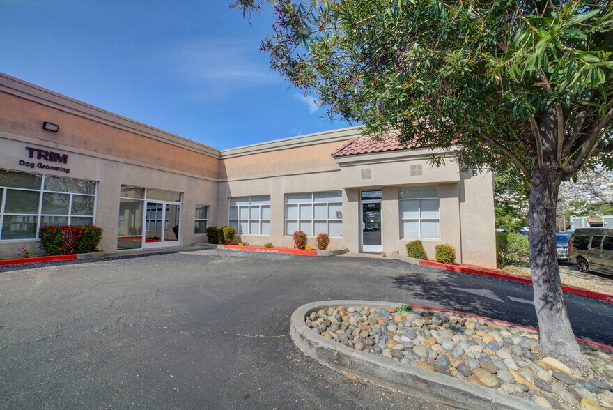 More Photos Of 656 N Santa Cruz Ave, Los Gatos Storefront Retail Residential For Sale