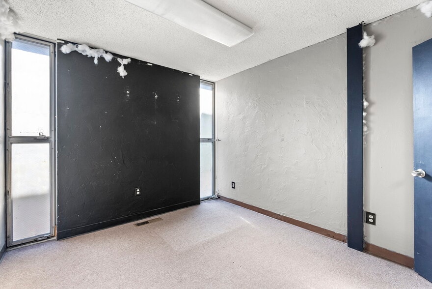 More Photos Of 710-712 S Tejon St, Colorado Springs Office For Sale