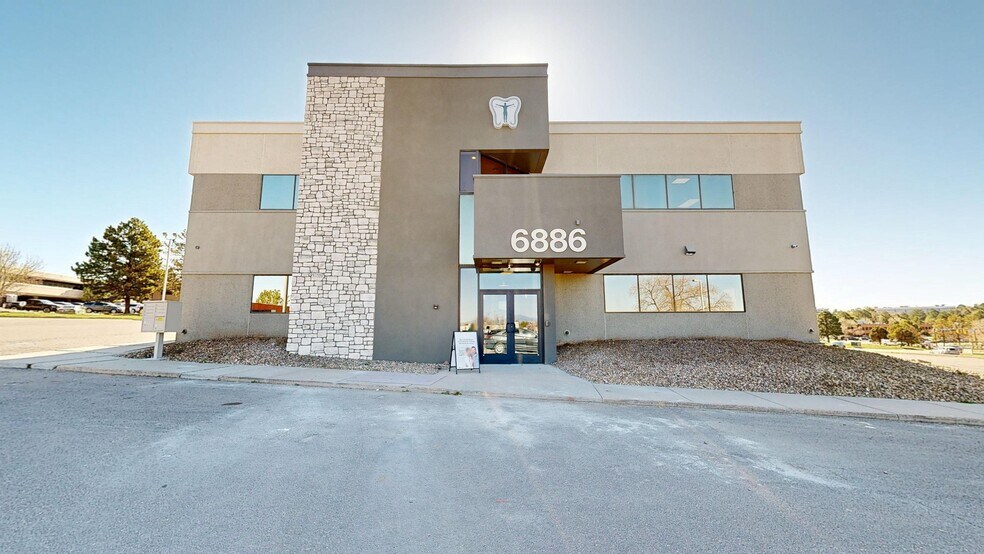Primary Photo Of 6886 S Yosemite St, Englewood Medical For Lease