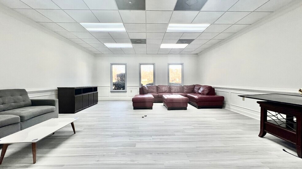 More Photos Of 13784 Highway 9 N, Milton Loft Creative Space For Lease