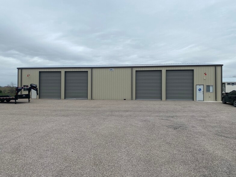 More Photos Of 16524 FM 973, Manor Warehouse For Lease
