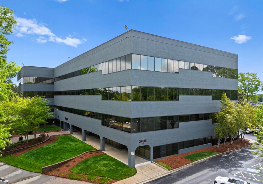 More Photos Of 11111 Carmel Commons Blvd, Charlotte Unknown For Lease