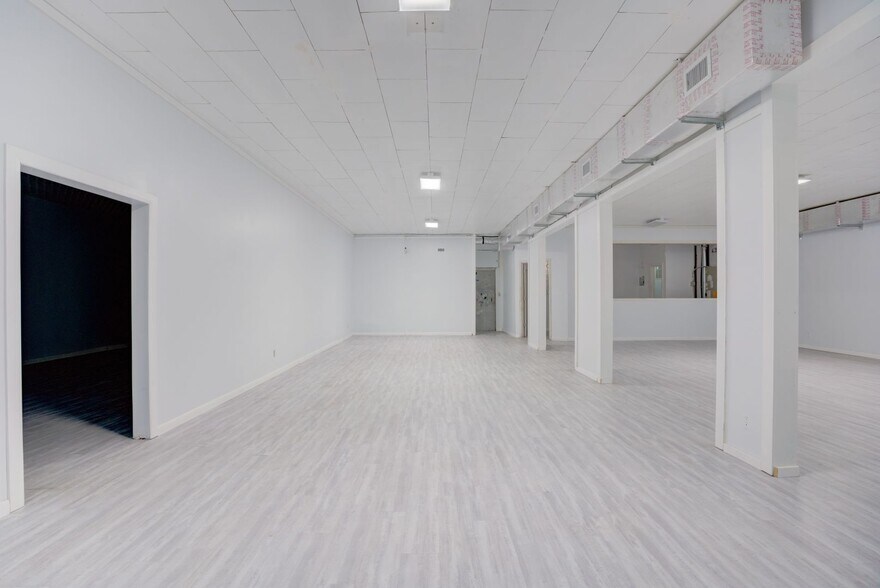 More Photos Of 5112 Broadway Ave, West Palm Beach Freestanding For Lease