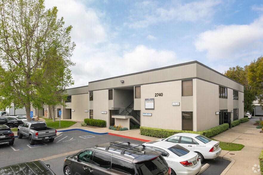 More Photos Of 2730 S Harbor Blvd, Santa Ana Unknown For Lease