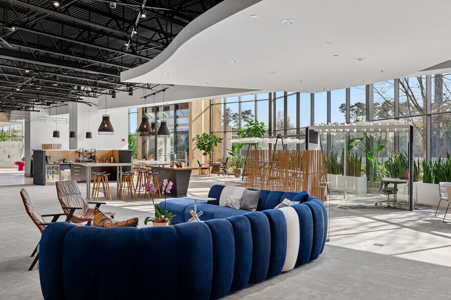 More Photos Of 6869 Old Katy Rd, Houston Flex For Sale