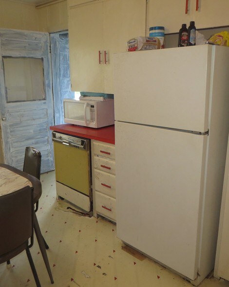 More Photos Of 3336 S Commerce St, Ardmore Self Storage For Sale