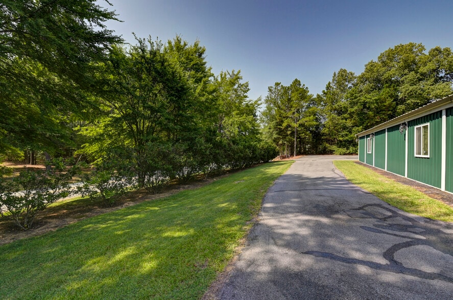 More Photos Of 1901 Hollingshed Rd, Irmo Warehouse For Sale