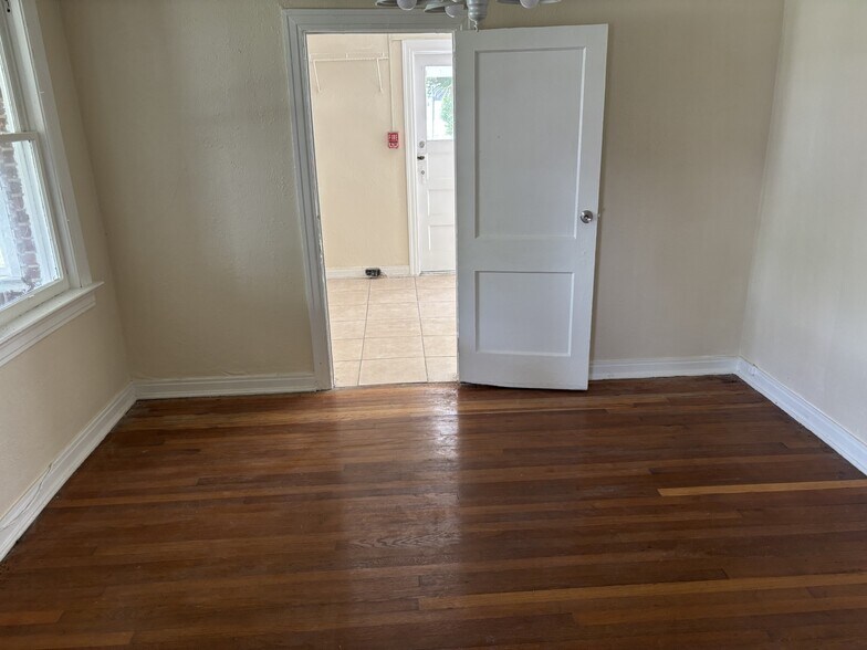 More Photos Of 5010 Blackburn St, Jacksonville Specialty For Sale