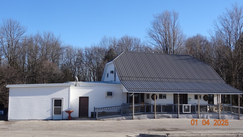 More Photos Of N4494 State Highway 42, Kewaunee Restaurant For Sale