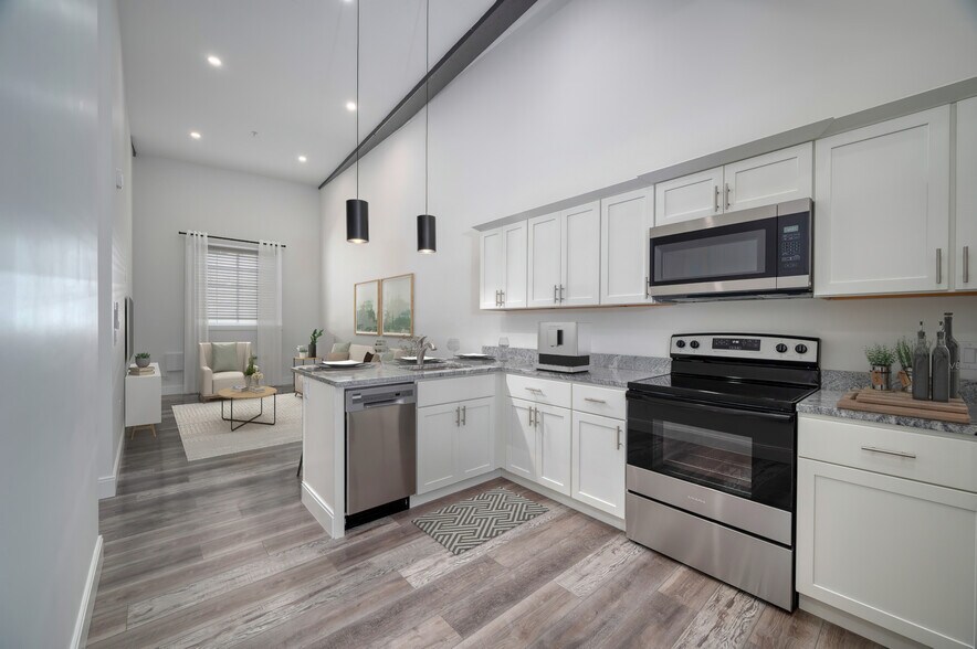 More Photos Of 10 Water St, Plymouth Apartments For Sale