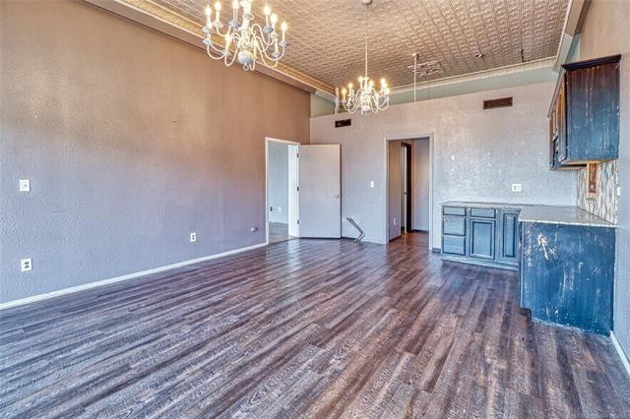 More Photos Of 37-45 E Foley St, Eufaula Storefront For Sale