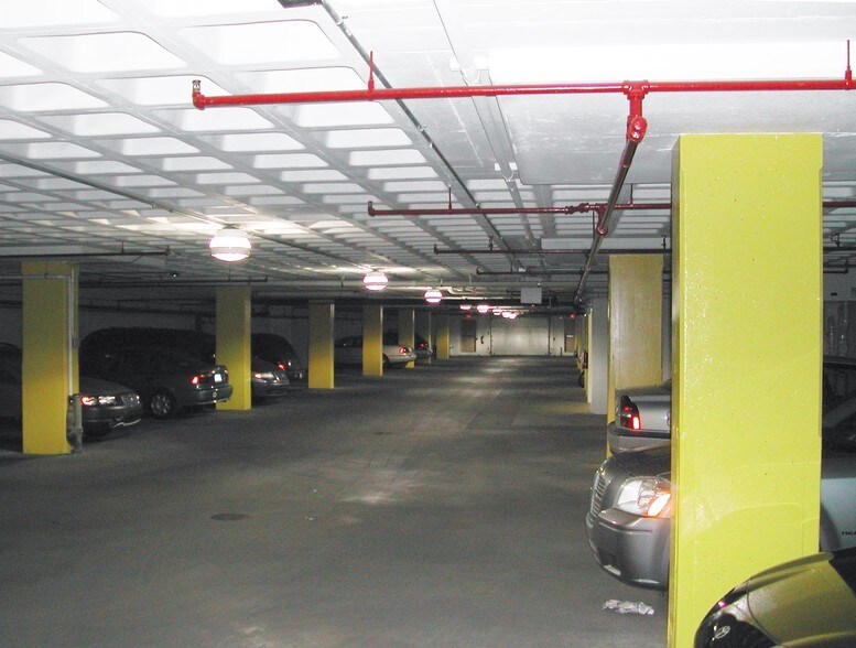 More Photos Of 39 E Chestnut St, Lancaster Office For Lease