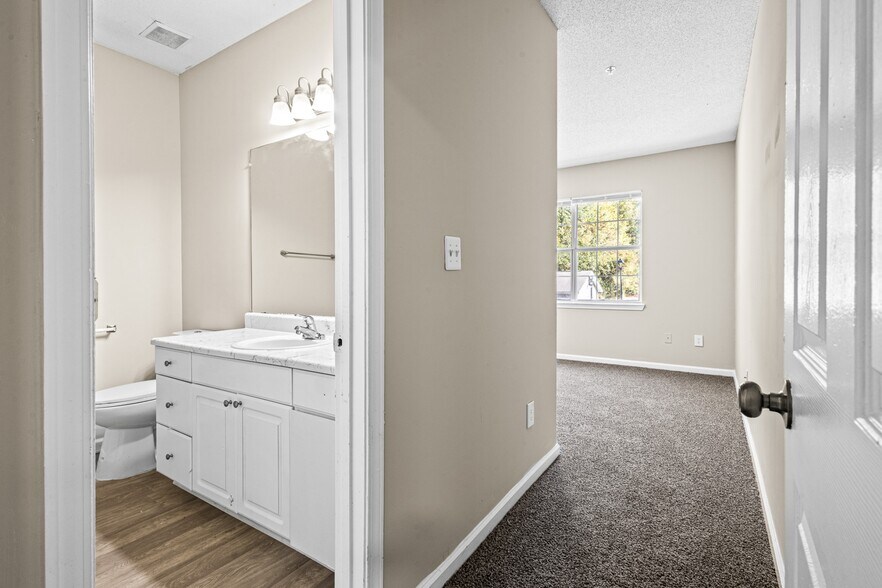 More Photos Of 6595 Mount Zion Blvd, Morrow Apartments For Sale