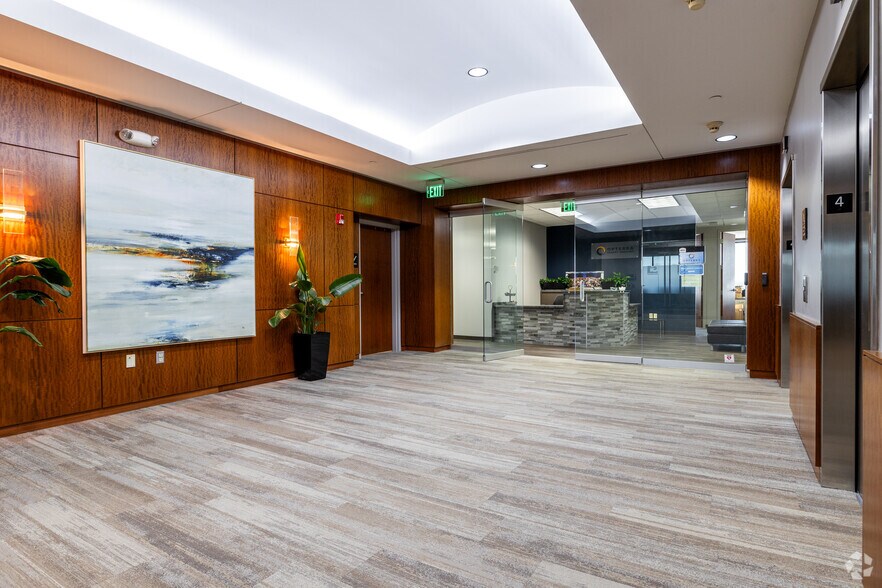 More Photos Of 12980 Foster St, Overland Park Office For Lease