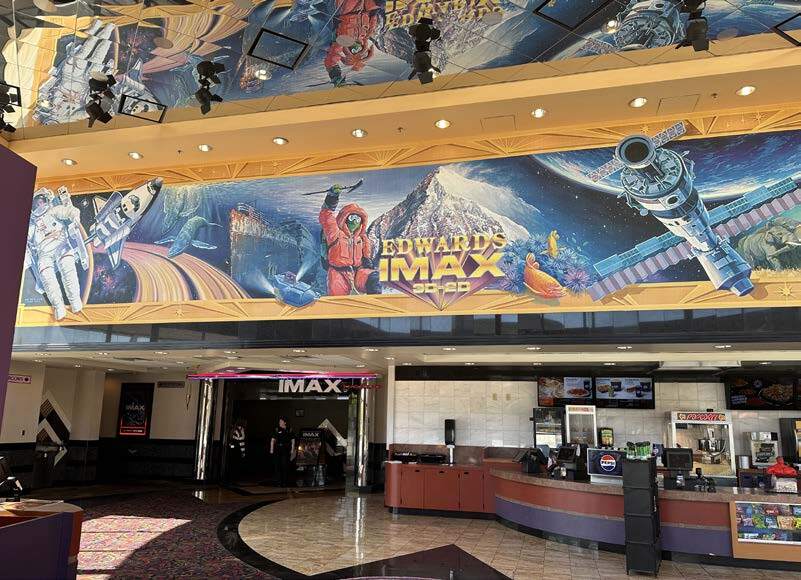 More Photos Of 7703 W Overland Rd, Boise Movie Theatre For Lease