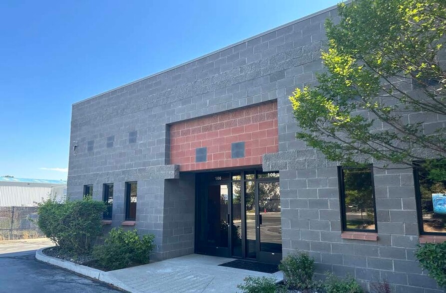 Primary Photo Of 5440 Louie Ln, Reno Flex For Lease