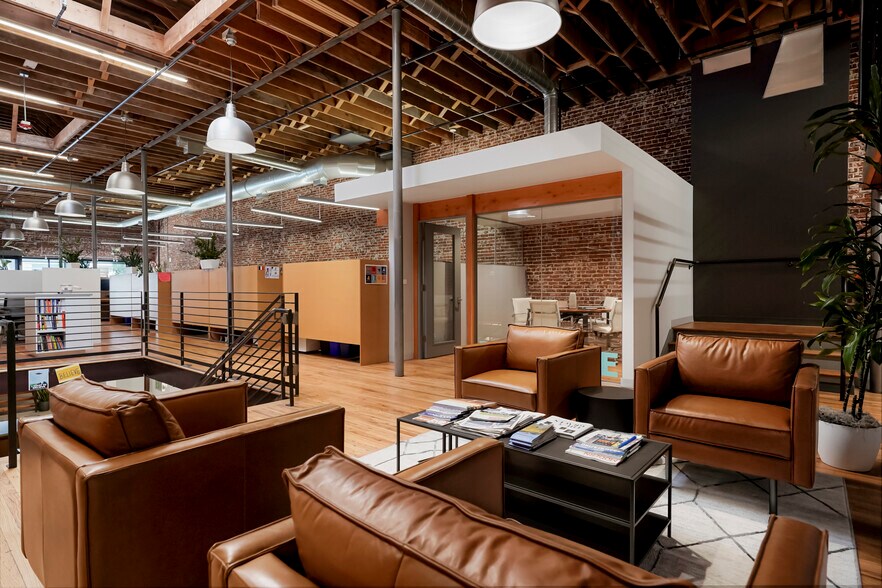 More Photos Of 3473 S Broadway, Englewood Storefront Retail Office For Lease