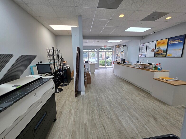 More Photos Of 149 Riverwalk Blvd, Ridgeland Storefront Retail Office For Lease