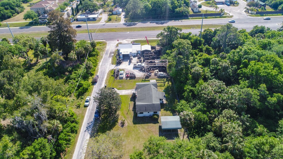 More Photos Of 6115 Adams St, Gibsonton Auto Repair For Sale