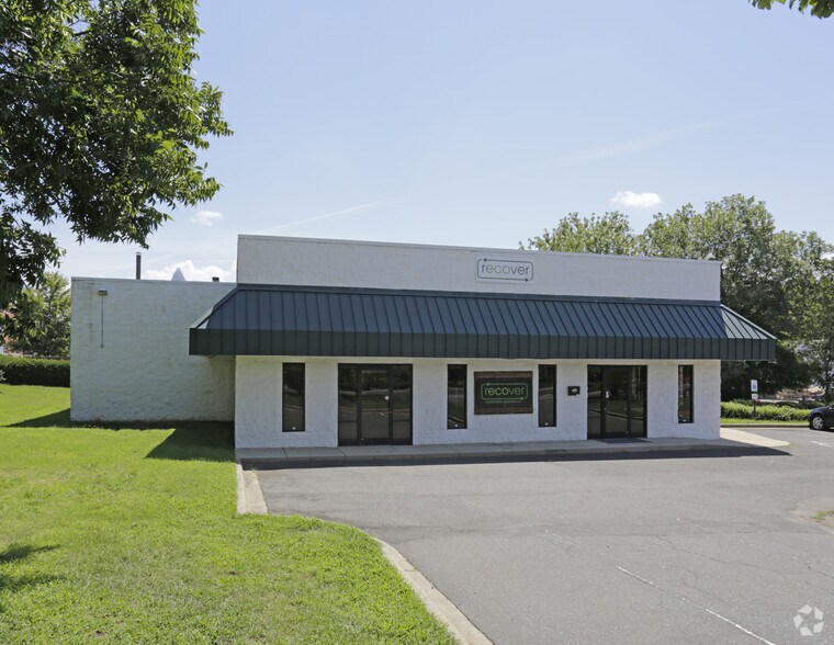 More Photos Of 1518 Bryant Pl, Charlotte Flex For Sale