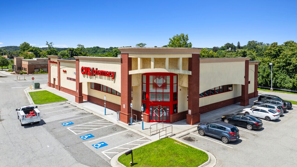 More Photos Of 31 W Main St, Radford Drugstore For Sale