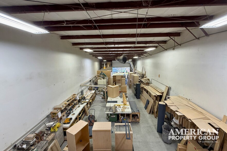 More Photos Of 7610-7630 Matoaka Rd, Sarasota Warehouse For Lease