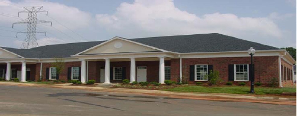 More Photos Of 10220 Prosperity Park Dr, Charlotte Office For Sale